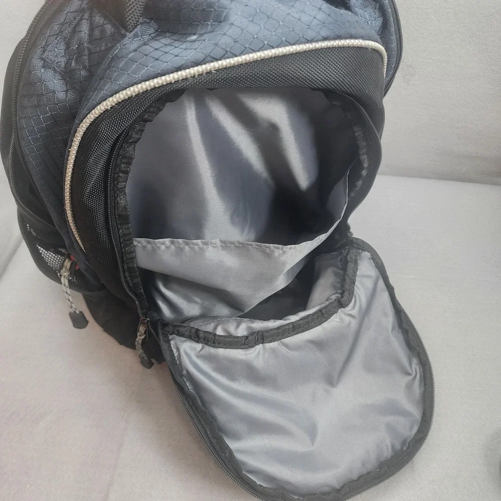 Wenger Black Grey Blue Mesh Padded Backpack Laptop Travel School Bag‎